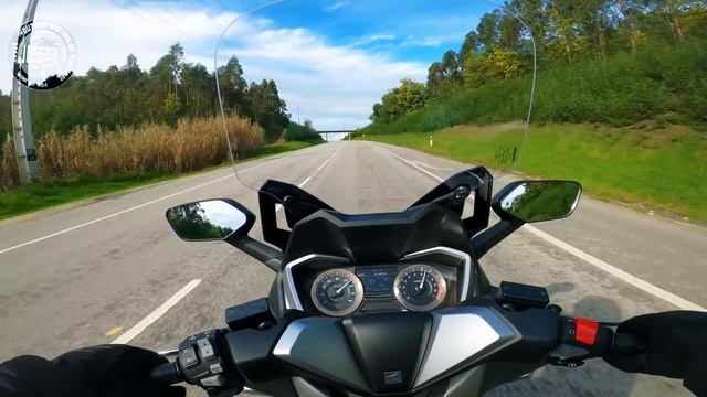 Honda Forza 350 de 2021 - test ride de consumidor смотреть онлайн