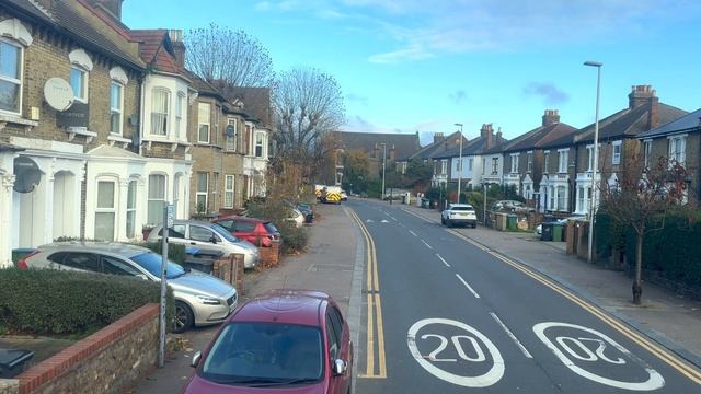 Experience a London double-decker bus ride from Walthamstow to East Ham - East London Route - Bus 5 смотреть онлайн