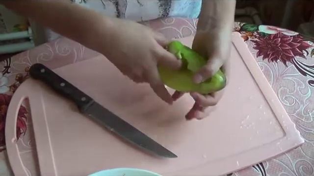 Хек, запеченный с овощами в духовке смотреть онлайн