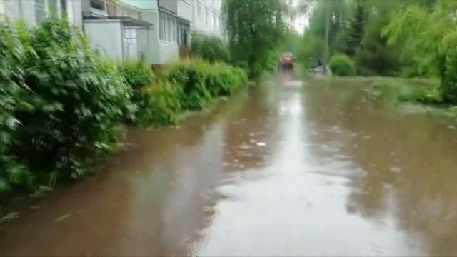Потоп в Узловой на ул. Горького. смотреть онлайн