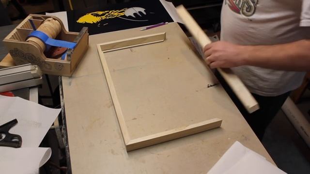 Ood Glowing Art made with Glass & Vinyl смотреть онлайн