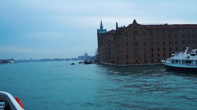 Venice. Ferry to San Marco from parking. Laguna Veneta | Moments&Places смотреть онлайн