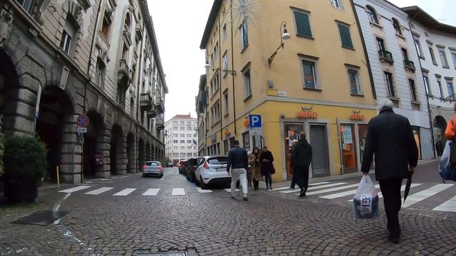 Как живут в Италии. г. Удин. Удине (Udine). Центральная часть города #2 смотреть онлайн