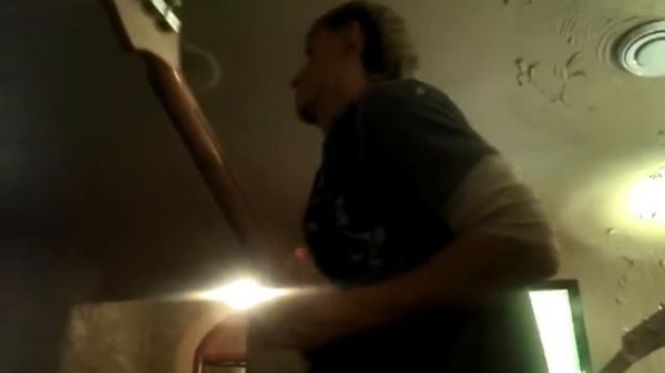 Кавер группа "Дикие люди" (Wild Peoples) и их гитарист Тоха