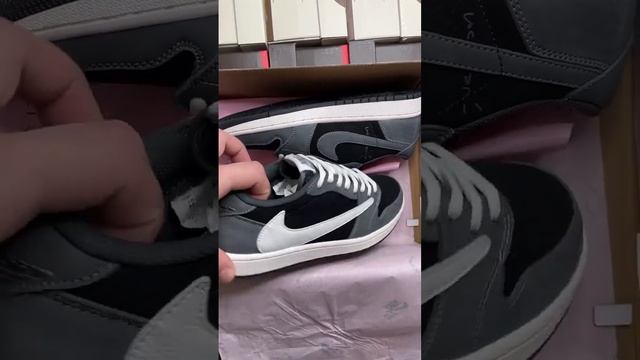 Respect Nike Air Jordan 1 x Travis Scott (бело-черные) интернет- магазин "Light Step" #shorts смотреть онлайн