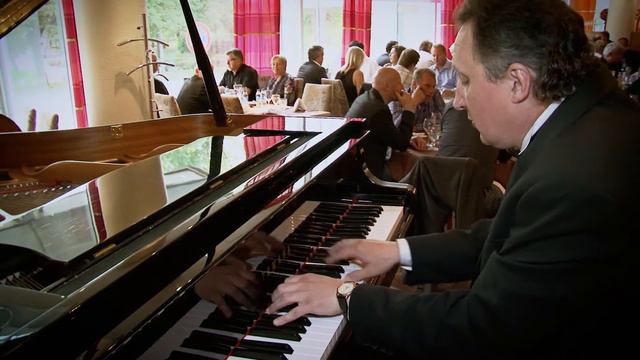 Vlad Jazz Piano Man                              Vladimir Zinchenko