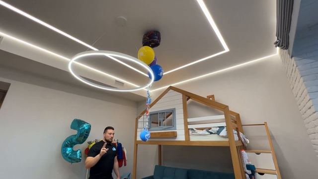 парящие, световые линии на потолке смотреть онлайн