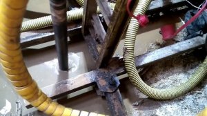 Бурение скважины в погребе, под 125 обсадную трубу! Самодельной МГБУ!