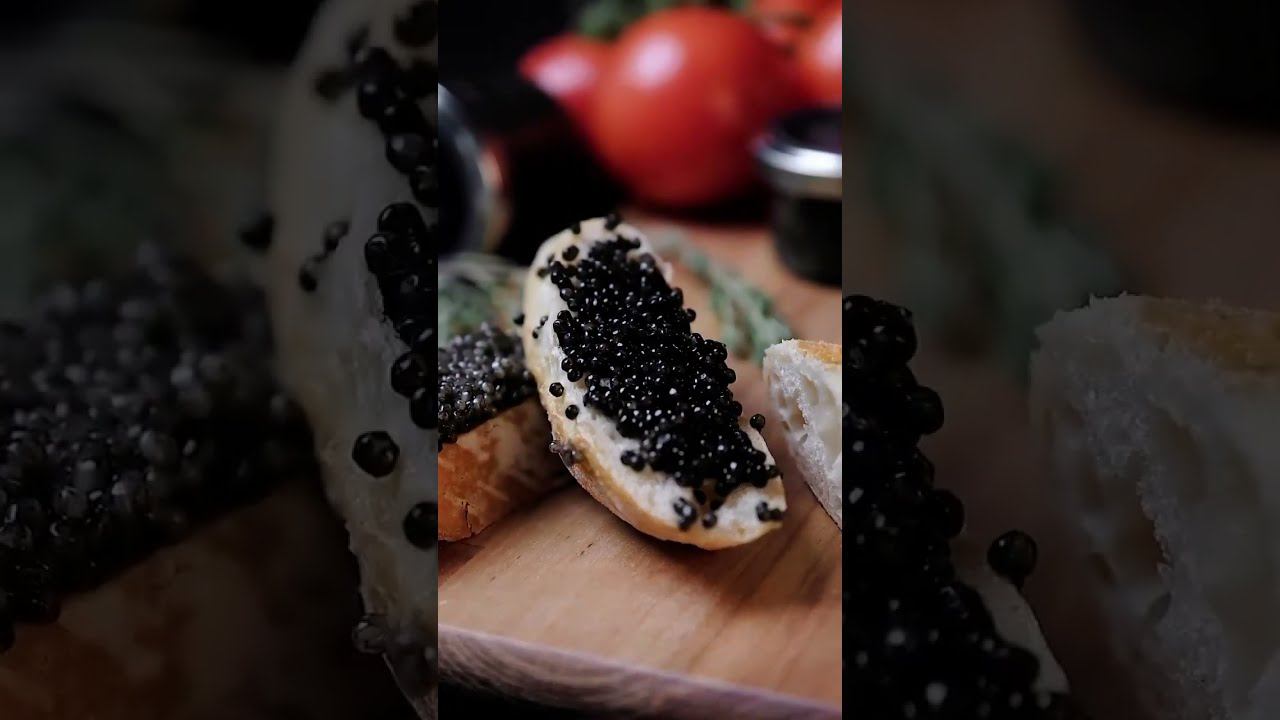 Эстетика бутербродов с черной икрой. Настоящая астраханская икра #shorts смотреть онлайн