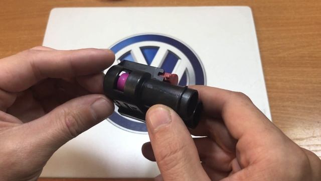 4G0906234A Корпус плоского разъема VW, Skoda, Audi, Seat смотреть онлайн