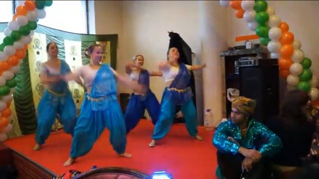 ШКОЛА Вollywood-dance SATRANGI. Выставка "ЛЮБИМАЯ ИНДИЯ" в СКК. СПб, 23.03.2014 смотреть онлайн