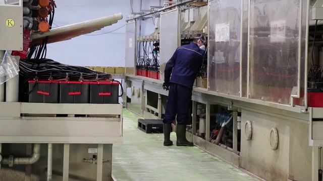 Участок формирования заряда Елабужского аккумуляторного завода смотреть онлайн