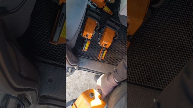 запуск 4 Китайских бензопил за 1 раз смотреть онлайн