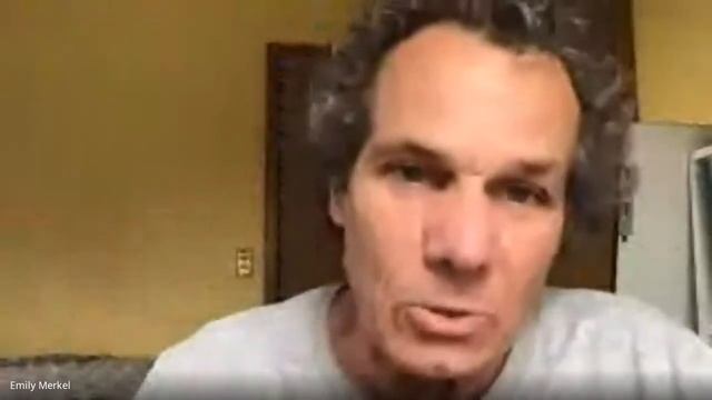 Backyard Birding 101 (#ActAtHome - April 29) смотреть онлайн