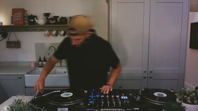 Because of Art - Live From the Kitchen смотреть онлайн