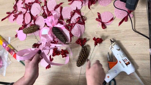 Новогодняя гирлянда для холодильника с тортами смотреть онлайн