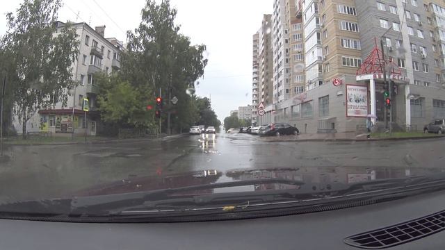 Реки на проезжей части улицы Розы Люксембург смотреть онлайн