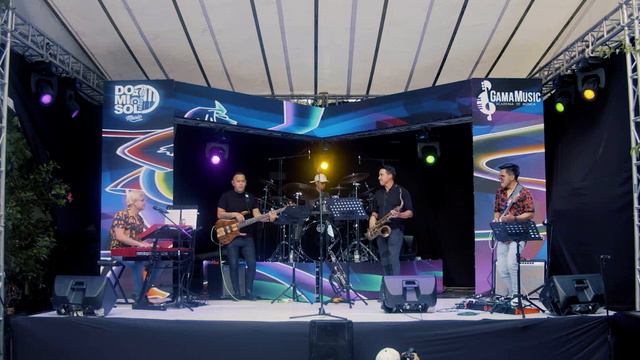 JESUS MOLINA CONCERT IN GUATEMALA - BRAZILIAN LOVE AFFAIR смотреть онлайн
