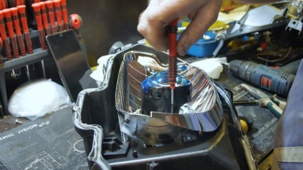 Как сделать свет на Mazda BT50?