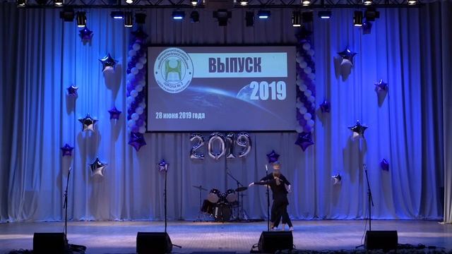 Танец -подарок для родителей на выпускном шк.3 г.Рязань. До мурашек! смотреть онлайн