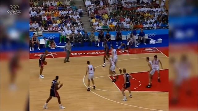 Michael Jordan Highlights @ The Barcelona Olympics 1992 смотреть онлайн