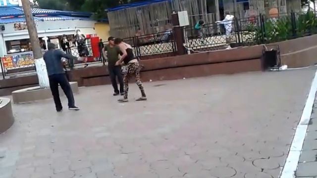 Три бомжа отжигают смотреть онлайн