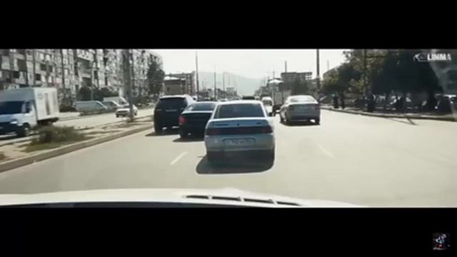 Четкая песня Akula Огромный куст грусть забирает 2018 смотреть онлайн