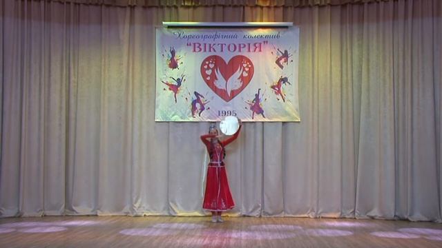 Azerbaijani dance Qaval reqsi Def danci Азербайджанский танец с бубном. Solo Anastasija Miruta смотреть онлайн