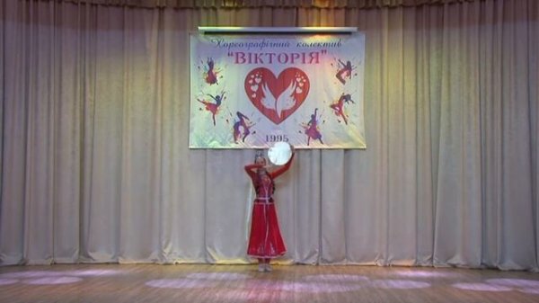 Azerbaijani dance Qaval reqsi Def danci Азербайджанский танец с бубном. Solo Anastasija Miruta