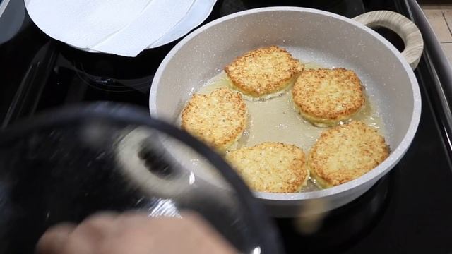 Оладьи из ЦВЕТНОЙ КАПУСТЫ Невозможно не полюбить, Вы такие оладьи точно не пробовали . смотреть онлайн