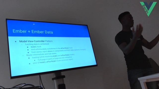 Vue.js // Berlin: Meetup 13.03.2018 - Yaw Boakye - Loading data into a Single Page Application смотреть онлайн