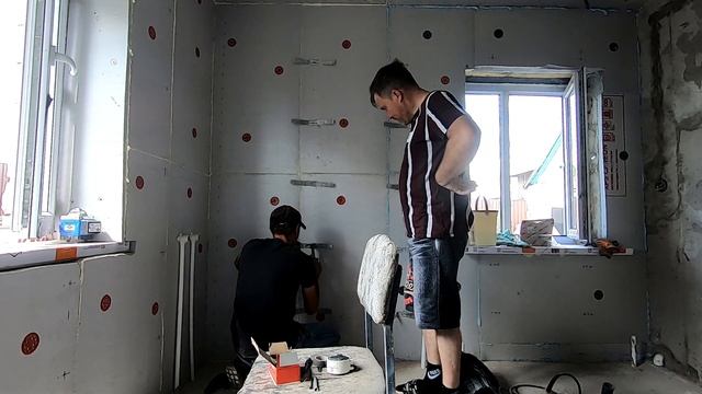Утепление стен. Вставили окно. Обшивка стен гипсокартоном. смотреть онлайн