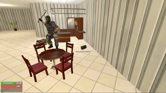 Un accidente con una silla .. - Trouble in terrorist town en español - Argentina смотреть онлайн