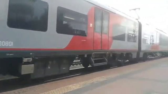 ЖД Вокзал "Белгород" Электропоезд "Ласточка" ЭС1П-008: Белгород - Москва смотреть онлайн