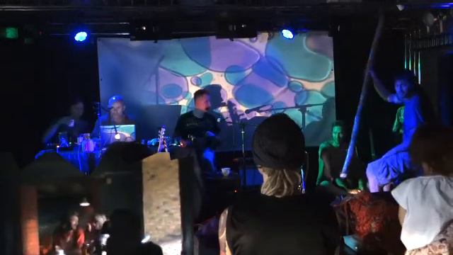 Life is Live vol 54 - Бабушка-Пчела - by Miron смотреть онлайн