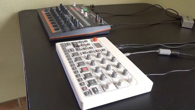 Arturia DrumBrute Impact - Elektron Model:Samples смотреть онлайн