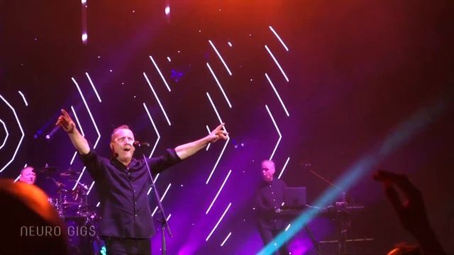 OMD - Dreaming (Live At Hammersmith Apollo 2019)
