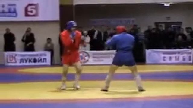 Combat Sambo, Russia Championship 2009: final 82 kg, Gagarin (blue) - Alibatirov (red) смотреть онлайн
