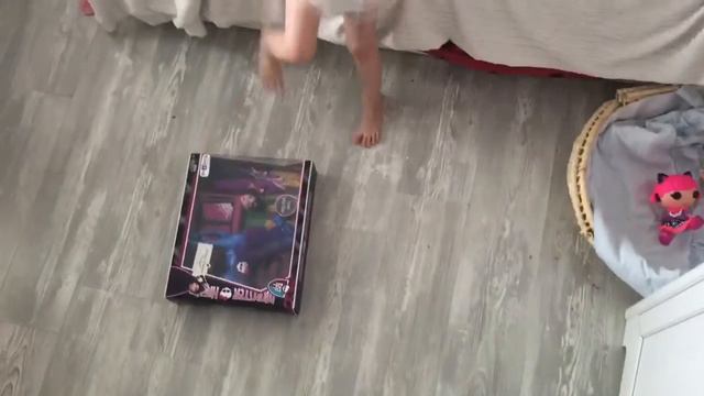 Разбираем монстряшек Monster High большая коллекция Часть 2 смотреть онлайн