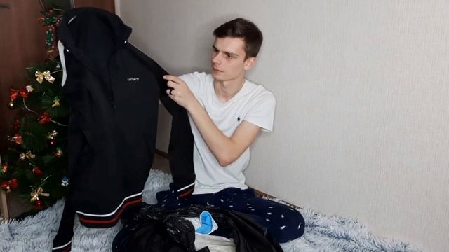 РАСПАКОВАЛ КОРОБКУ НА 10 КГ СЕКОНД-ХЕНДА | БОЛЬШАЯ РАСПАКОВКА | TNF, CHAMPION, BARBOUR, POLO, ADIDA смотреть онлайн