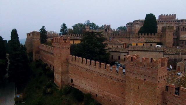 Старинный замок Градара | Италия | Вокруг света смотреть онлайн
