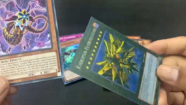 REAL YUGIOH CARDS VS FAKE YUGIOH CARDS смотреть онлайн