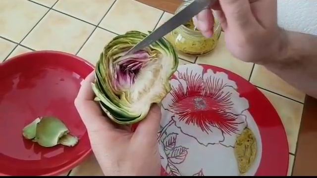 БЛЮДО ДЛЯ БЕДНЫХ | MУЖ Француз демонстрирует как есть сырой АРТИШОК | СЕКРЕТЫ ФРАНЦИЯ смотреть онлайн