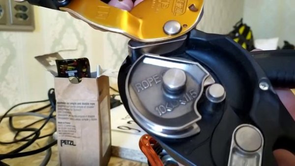 спусковое petzl id