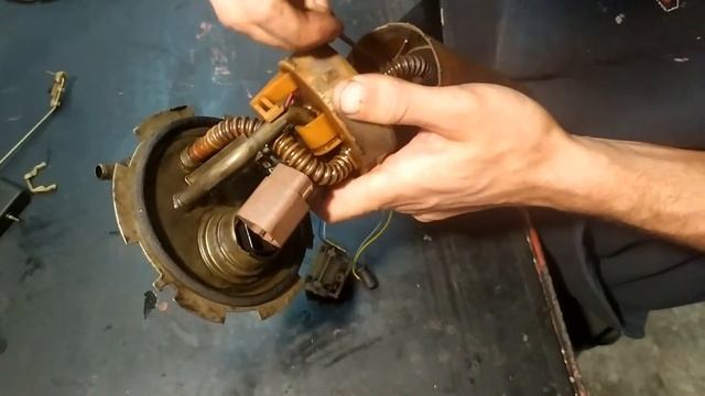Замена бензонасоса ланос