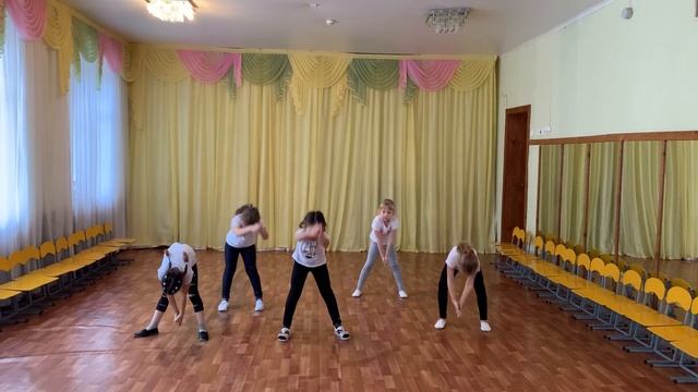 Музыкально-ритмическая композиция "Поросята" смотреть онлайн