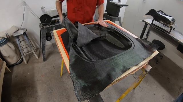 Carbon Fiber Infusion - How to in less than 10 min! Complete Process! *FAST with Polyester Resin* смотреть онлайн
