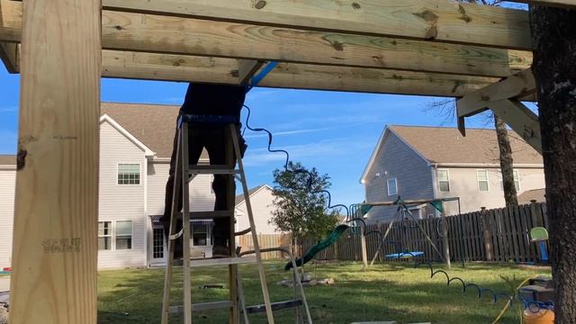 DIY Tree House Build & Zip Line смотреть онлайн