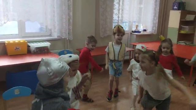 Воспитанники группы «Конек горбунок» МАДОУ № 9 участники акции «День книгодарения!» смотреть онлайн