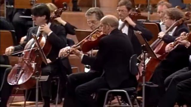 Beethoven - Symphony No. 6 in F major, Op. 68, "Pastorale" (SWR-Sinfonieorchester, Michael Gielen) смотреть онлайн